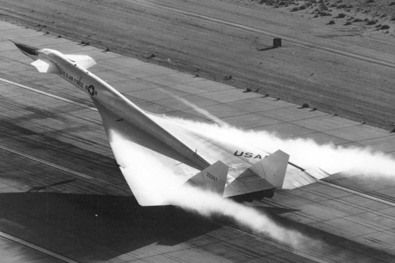 Самолет XB-70 Valkyrie