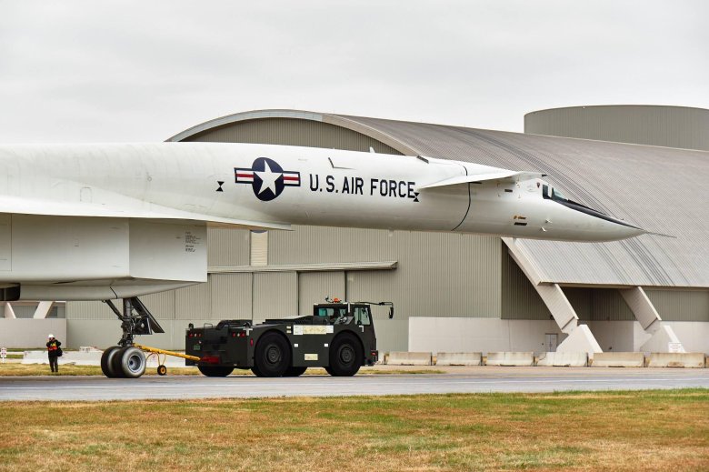 Американский стратегический бомбардировщик