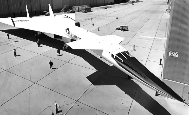Самолет XB-70 Valkyrie