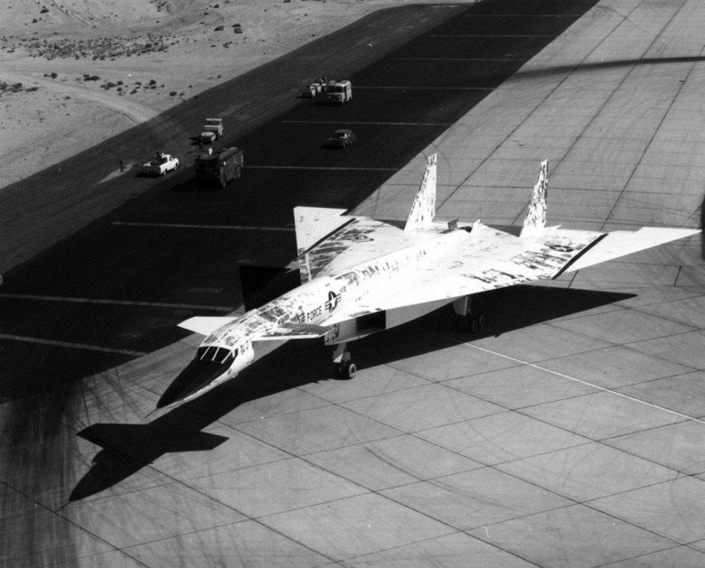 Самолет XB-70 Valkyrie