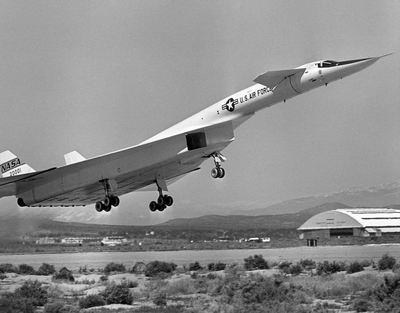 Самолет XB-70 Valkyrie