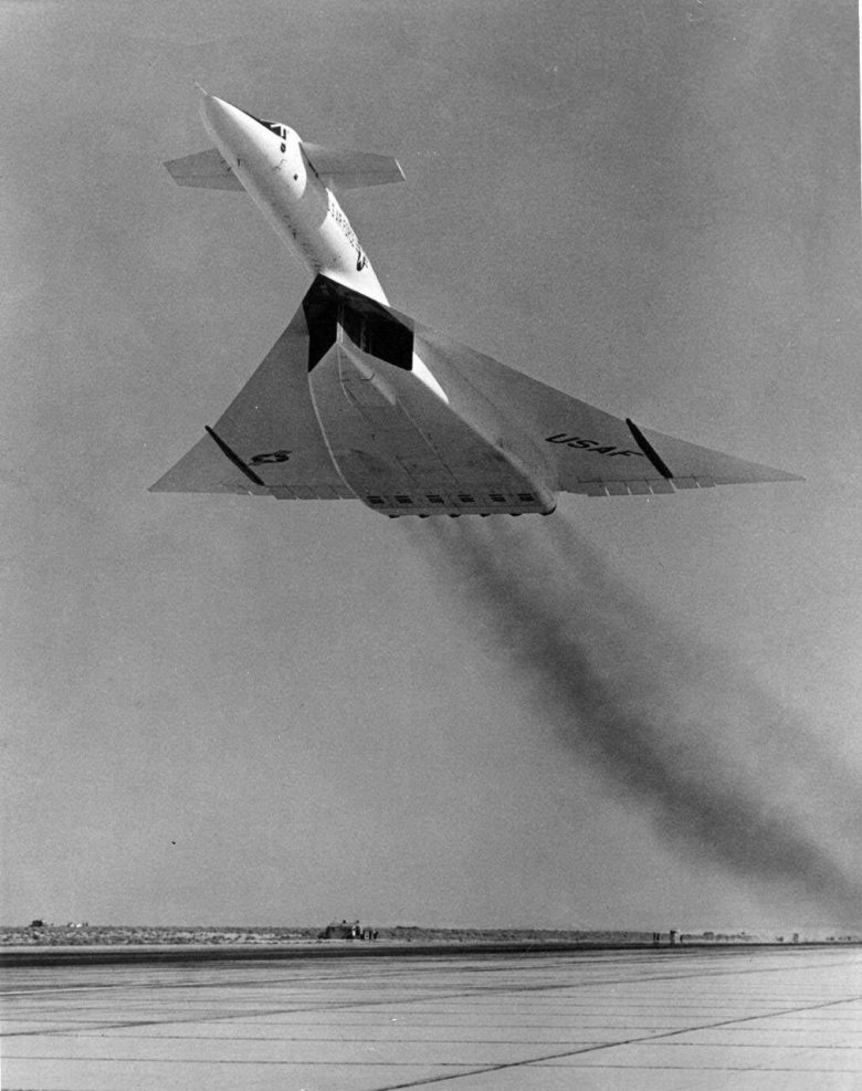 Самолет XB-70 Valkyrie