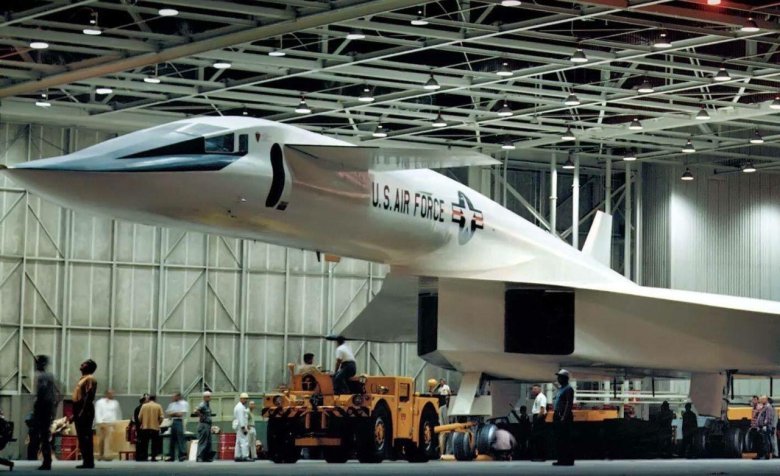 XB-70 Valkyrie