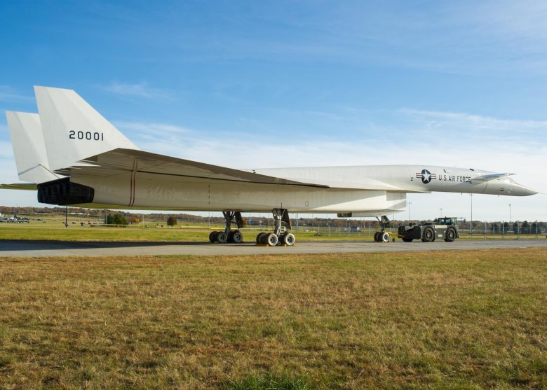 Самолет XB-70 Valkyrie