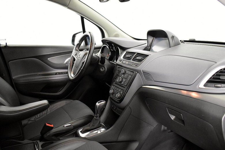 Опель мокка 2013 салон