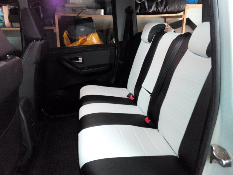 Чехлы на УАЗ Хантер