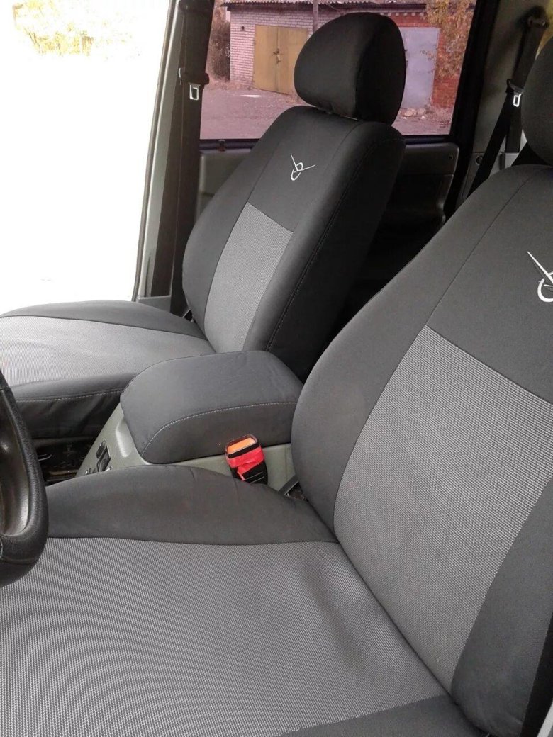 Чехлы УАЗ Патриот 2007