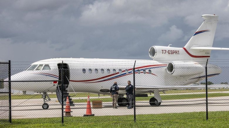 Dassault falcon 900