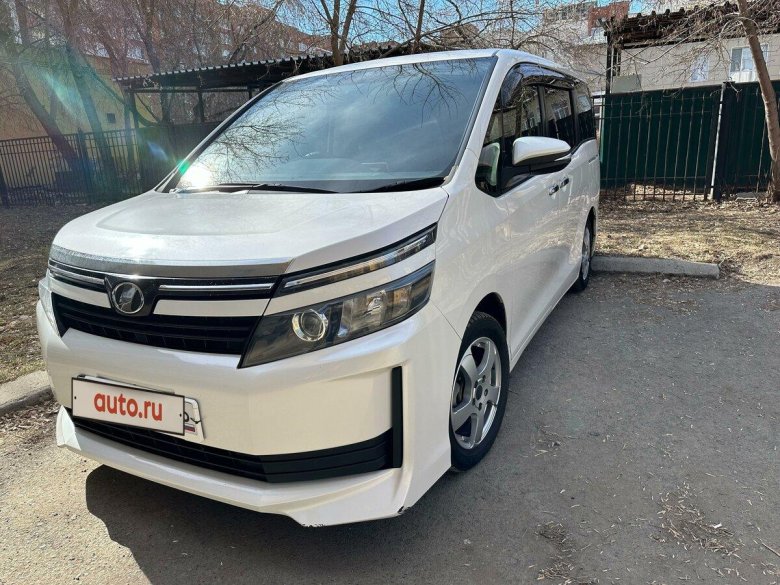 Тойота вокси гибрид