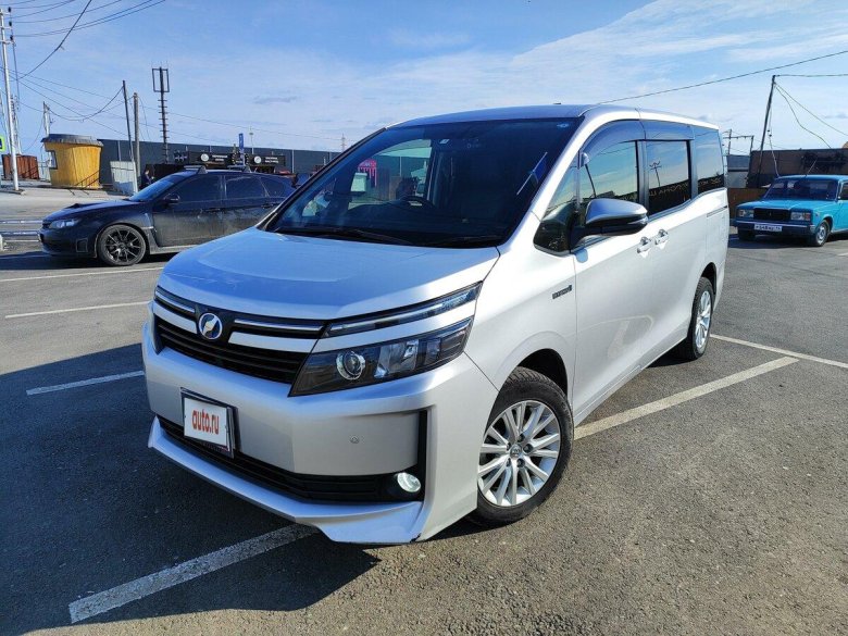 Тойота вокси 2017 гибрид