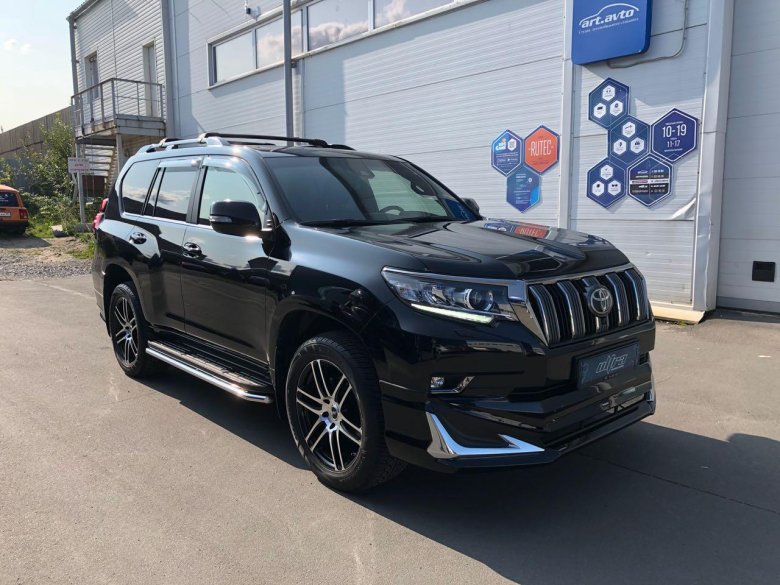 Toyota Land Cruiser 150 Prado Black Tuning