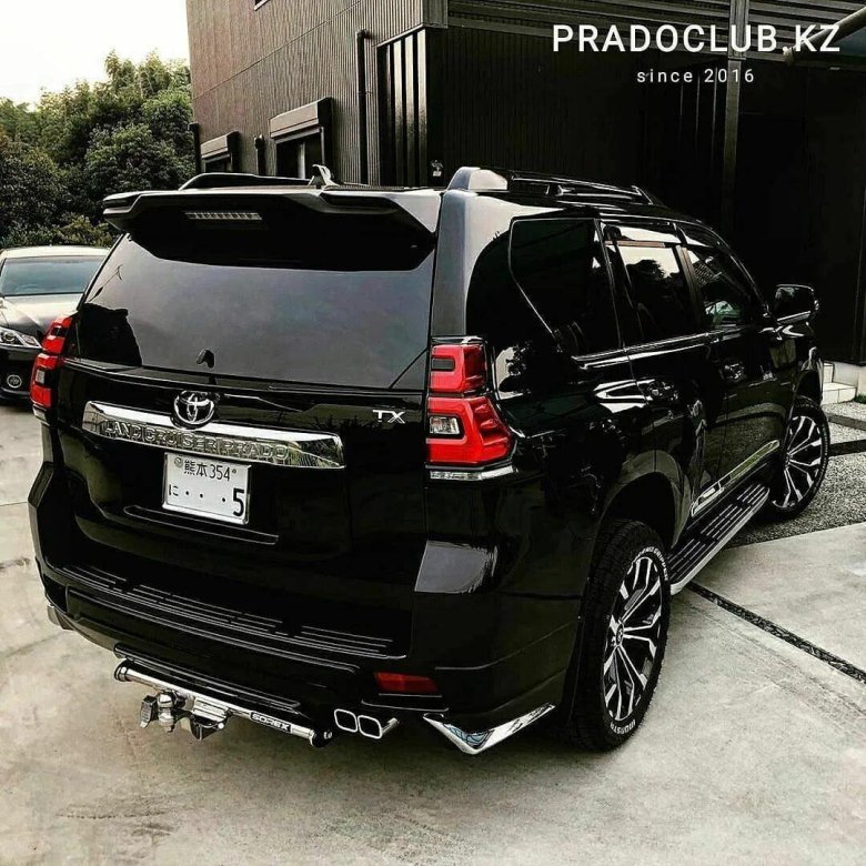 Toyota Land Cruiser 150 Prado Black Tuning