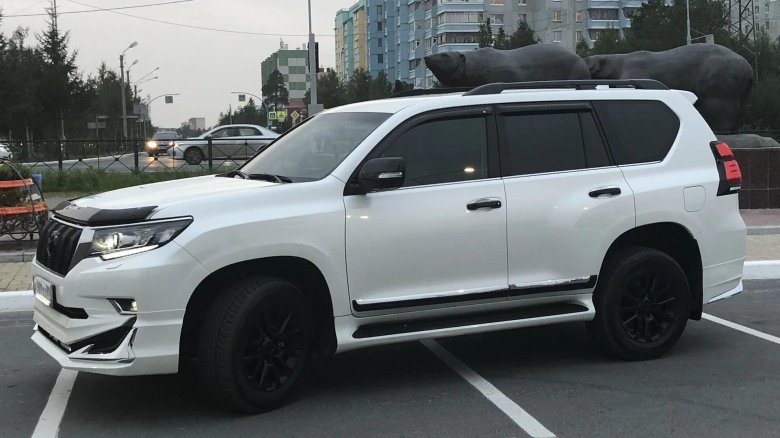 Тойота Прадо 150 белый