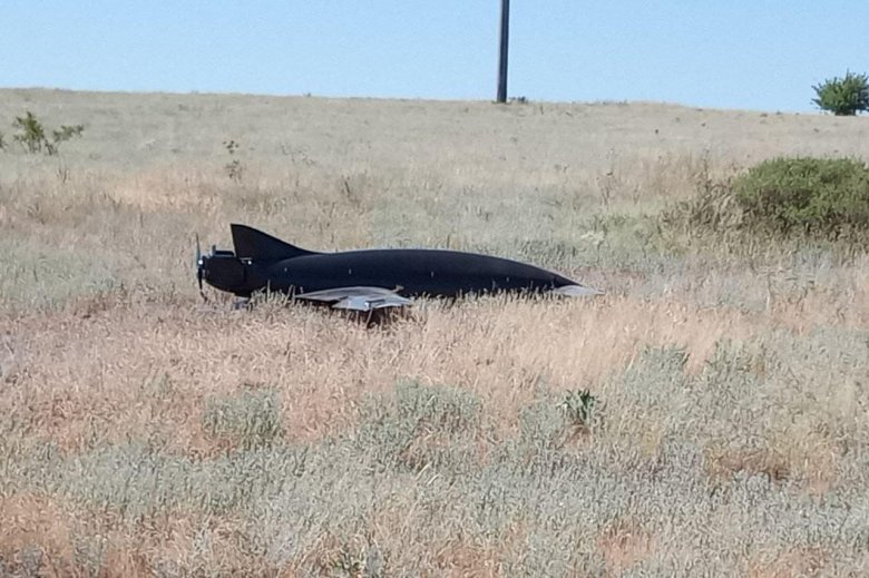 Черный беспилотник