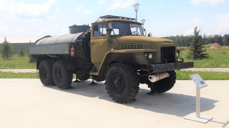 Урал 375 АТЗ 5.5