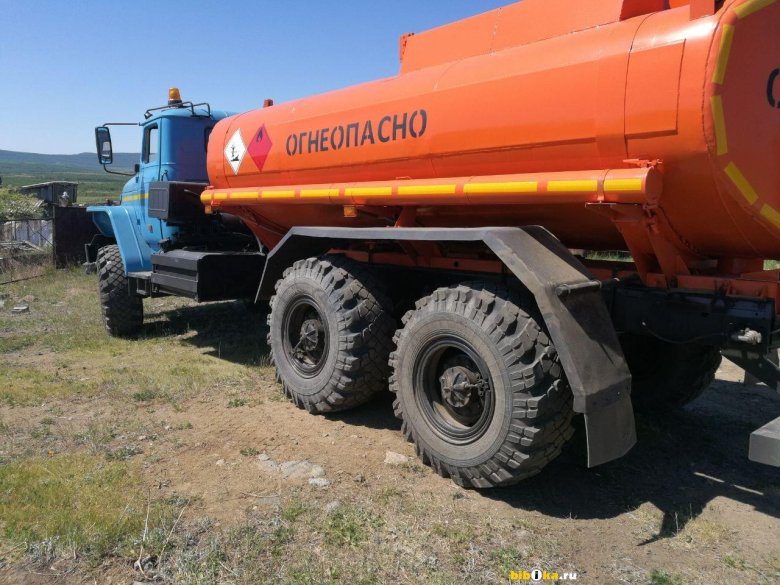 Урал бензовоз