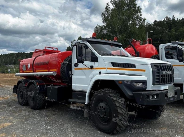 Урал некст 5557 автотопливозаправщик