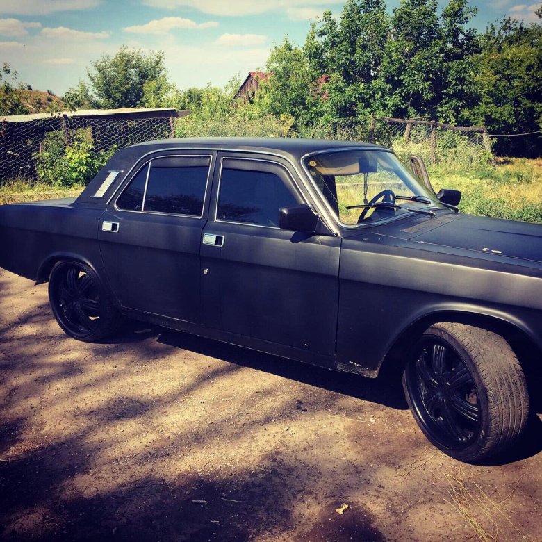 ГАЗ 24 черная