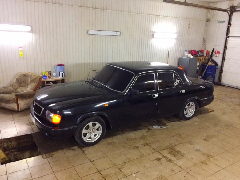 ГАЗ 3110 черная