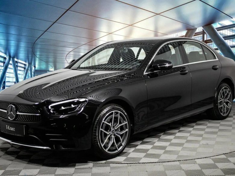 Мерседес-Бенц е-класс 2021 черный