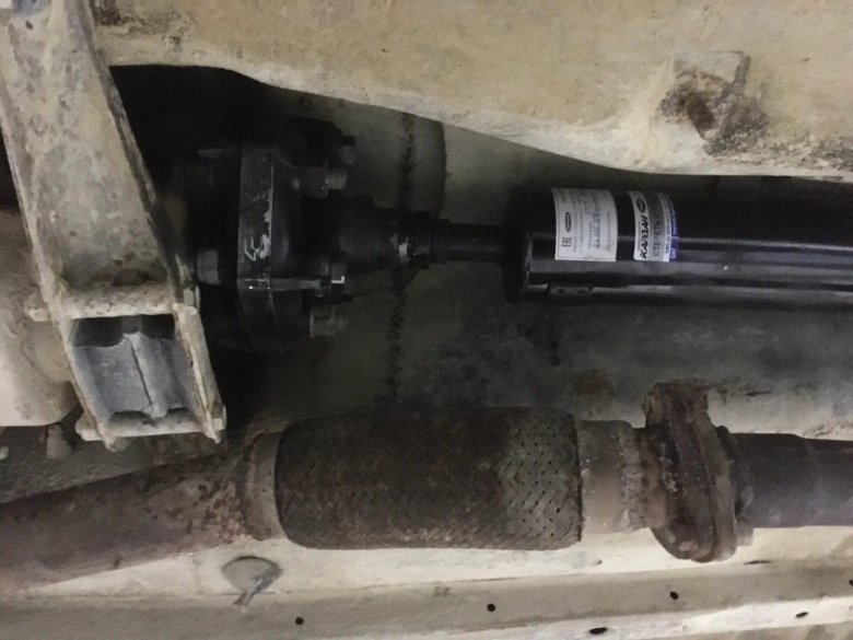 Кардан от ИЖ 2126