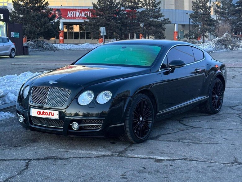 Машина bentley continental gt
