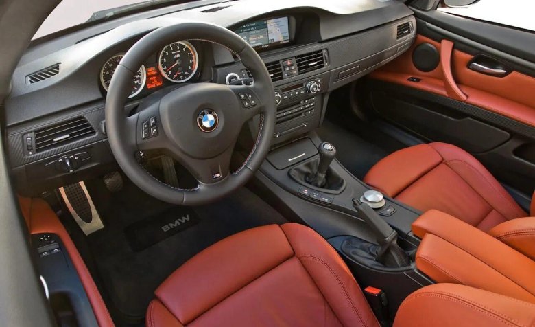 BMW e92 салон
