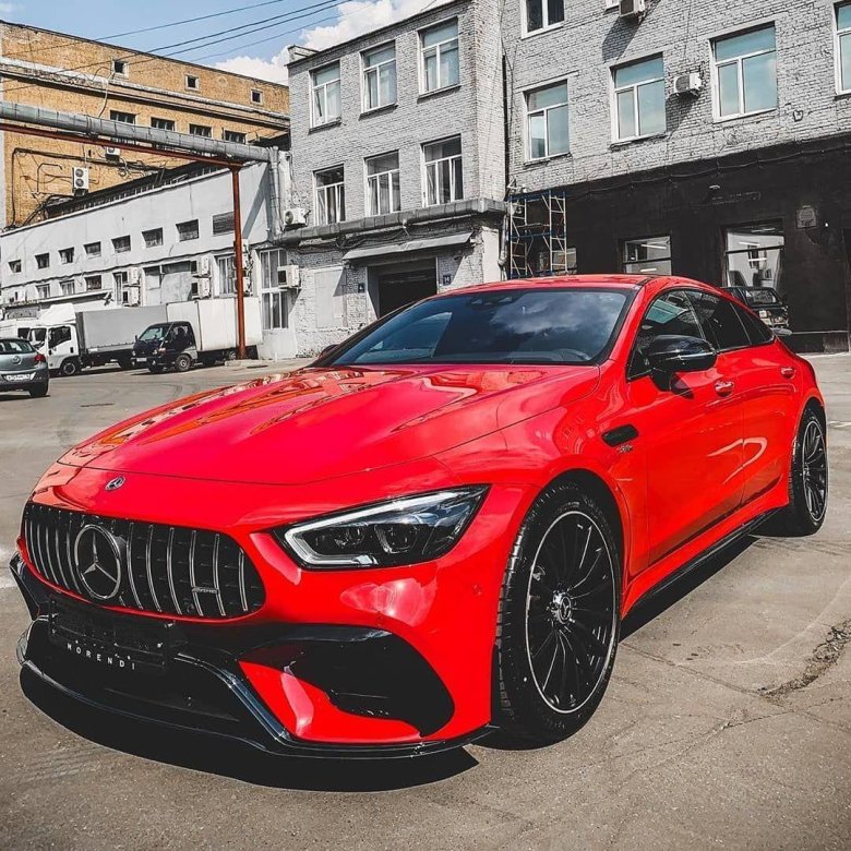 Мерседес gt 63s красный