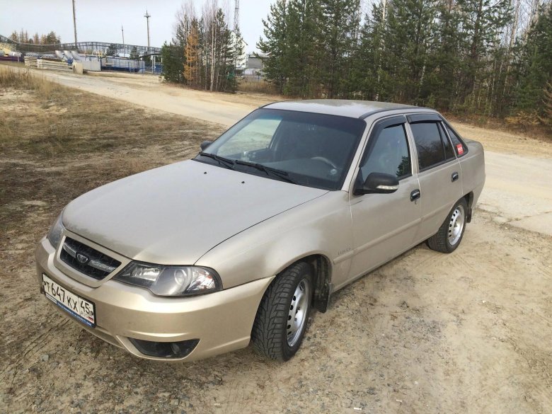 Daewoo Nexia n150 Золотая