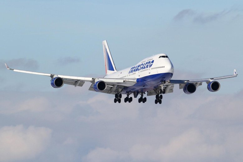 Боинг 747 Трансаэро