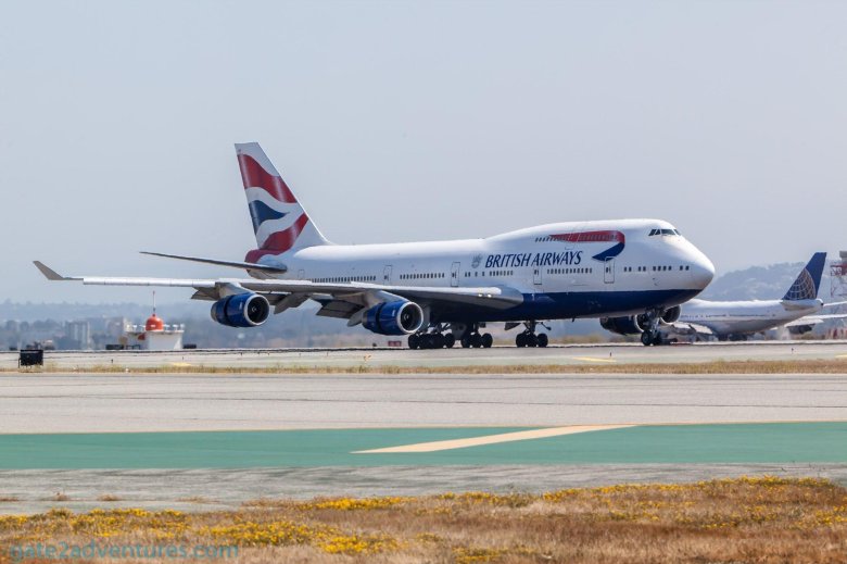 Самолёт Боинг 747-400