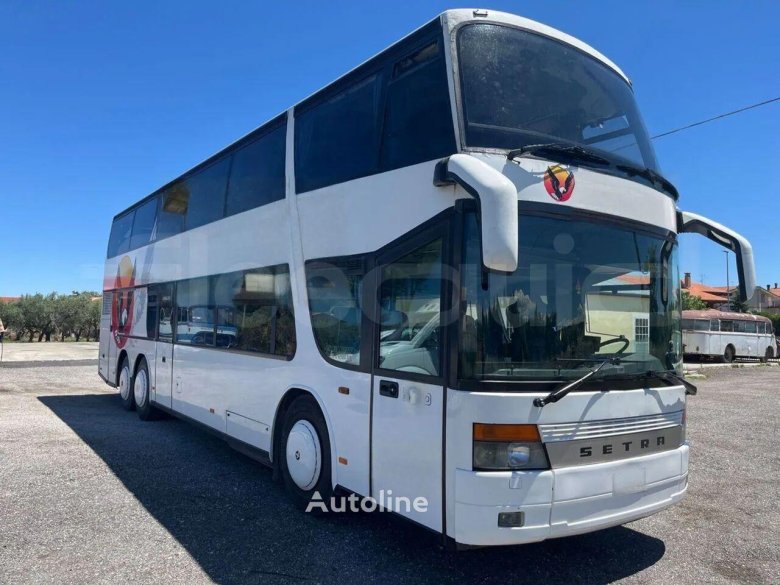 Автобус neoplan