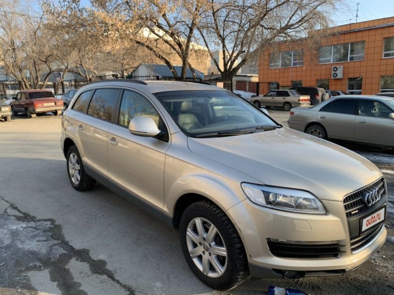 Золотистая Ауди q7