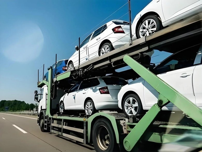 Знак машина на автовозе