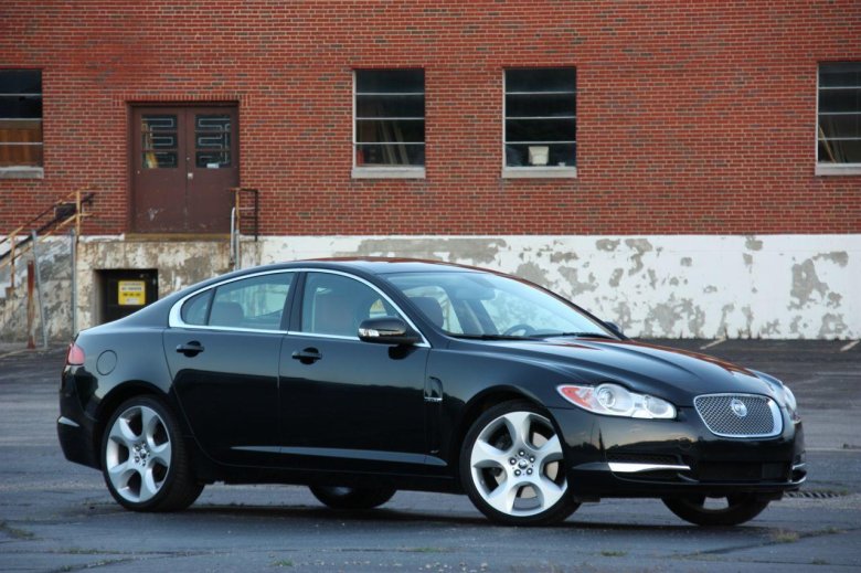 Ягуар XF 2009