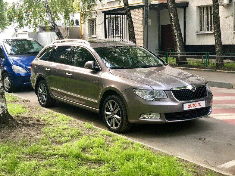 Skoda Superb 2012
