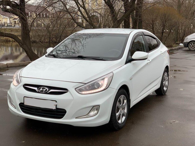 Hyundai Solaris 2013