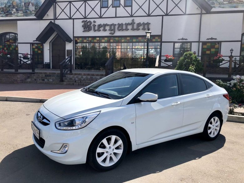 Белый Хендай Солярис