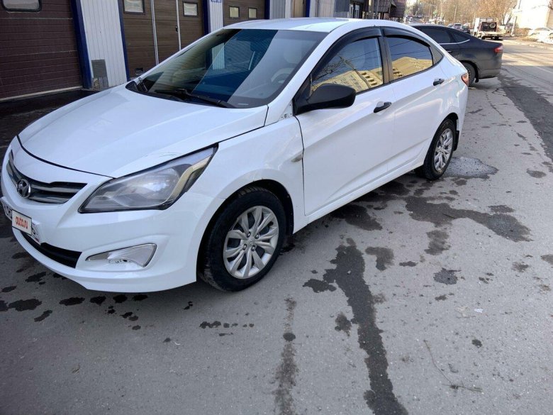 Хендай солярис 2015 белый седан