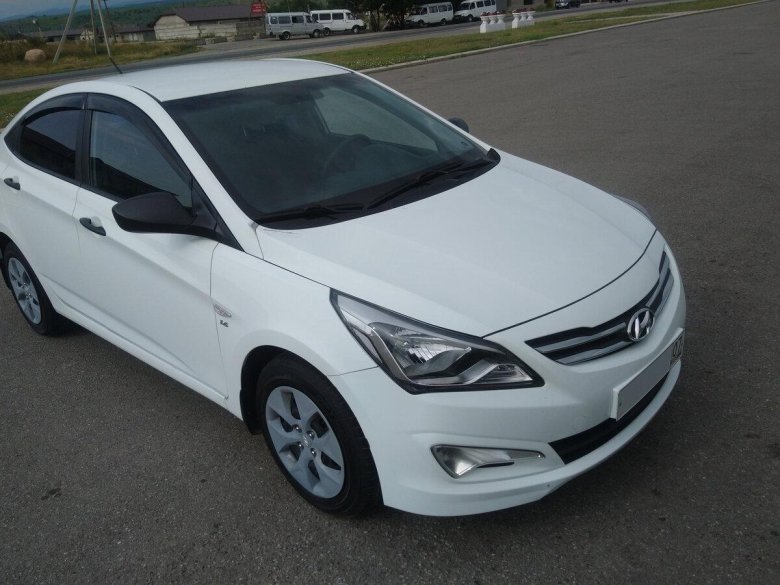 Hyundai Solaris 2015 белый