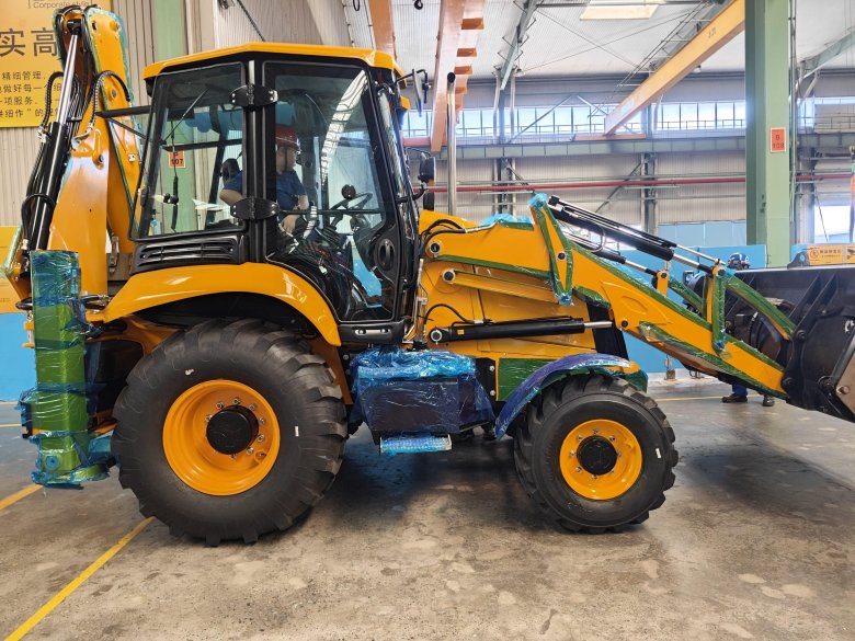 Экскаватор погрузчик jbl 3cx