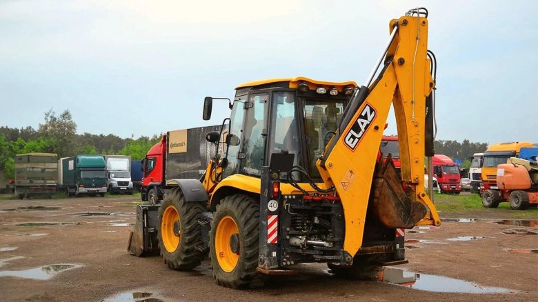 Экскаватор-погрузчик ЕЛАЗ-BL 888
