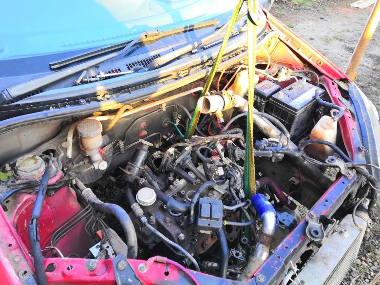 Daihatsu YRV снятие двигателя