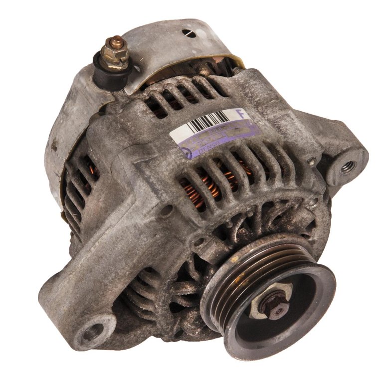 Генератор Daihatsu