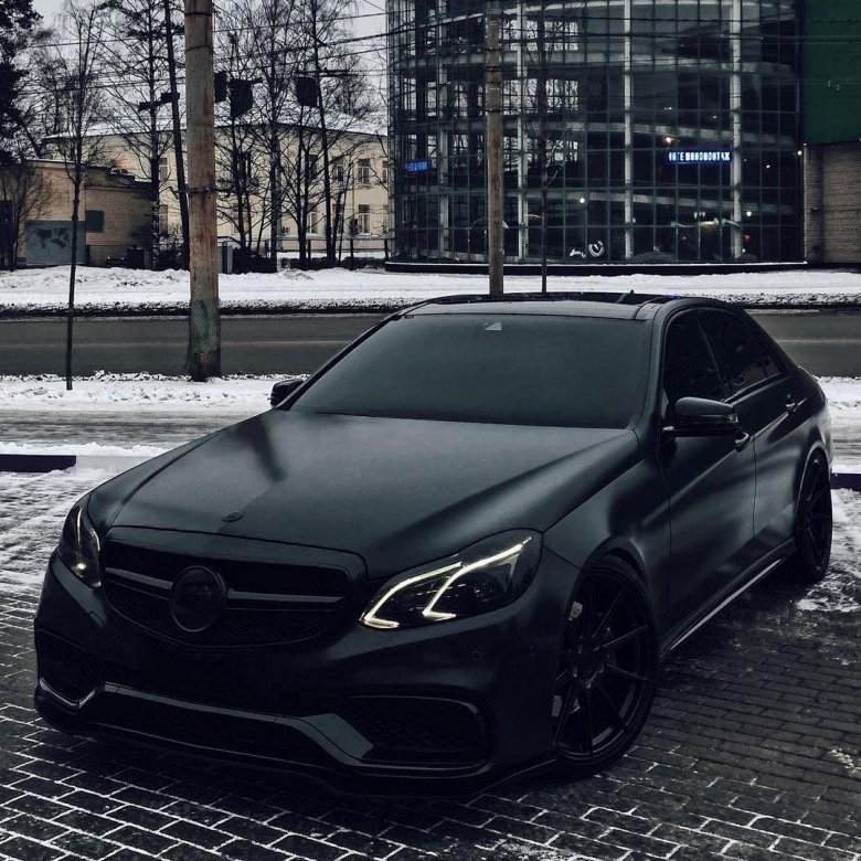 Мерс черный