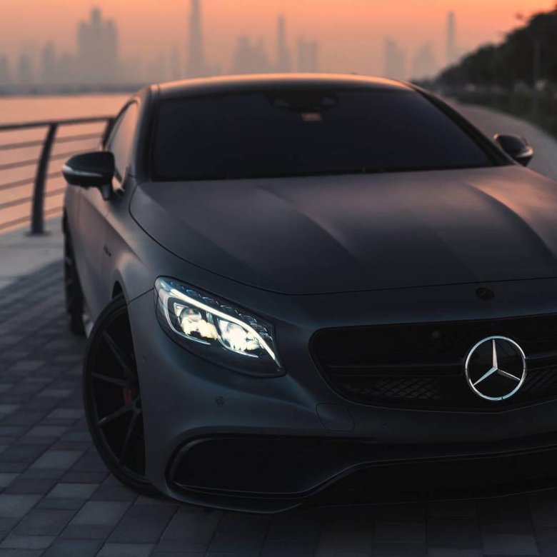 Мерседес АМГ чурний