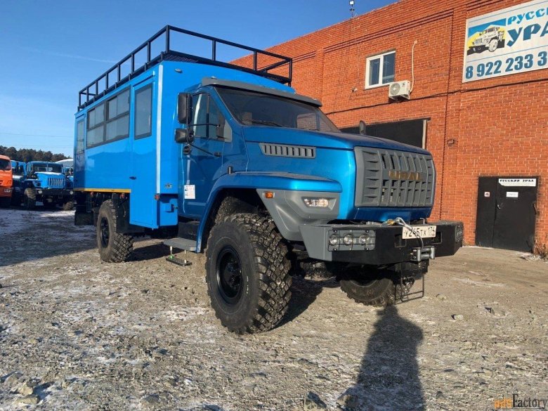 Урал Некст вахтовый автобус
