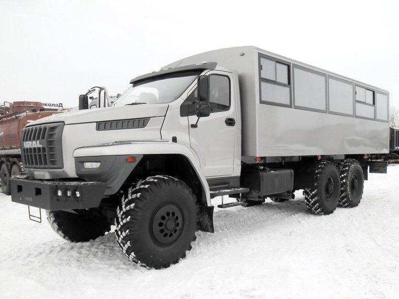 Вахтовый автобус урал некст