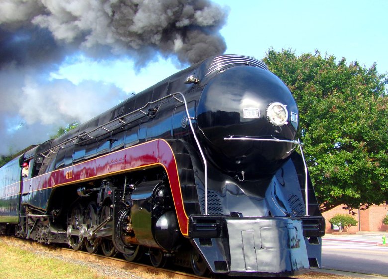 Пассажирский паровоз "Иосиф Сталин"