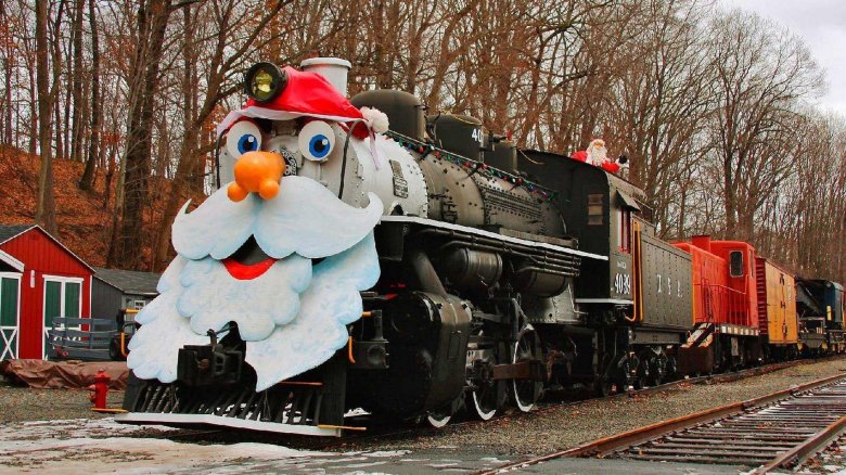 Новогодний паровоз